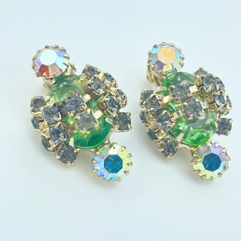 Vintage 50s Rhinestone Earrings | 1950s Clip-on Aurora Borealis Retro Jewelry - Picture 9 of 15